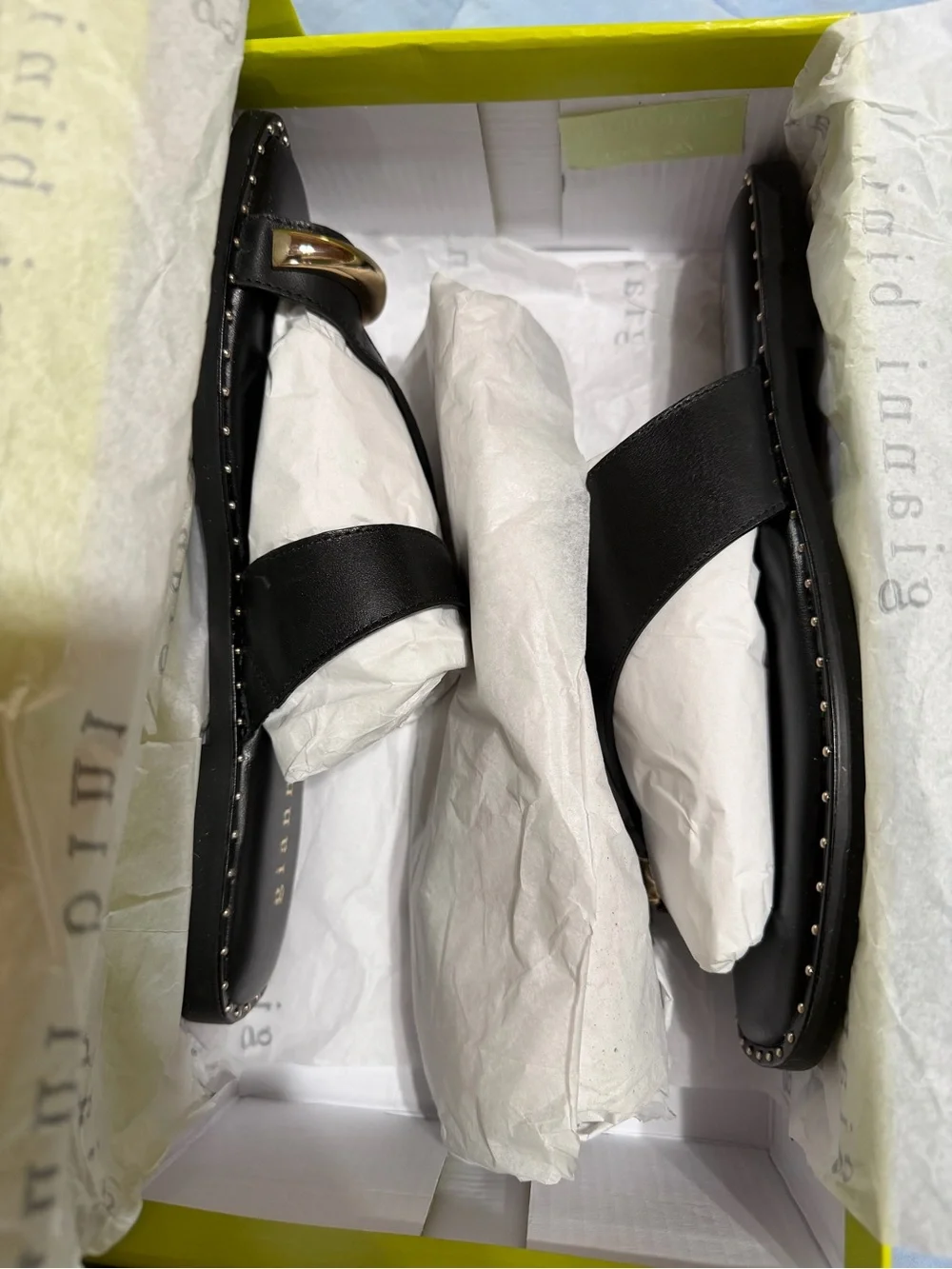 Gianni Bini Warner Leather Toe Loop Hardware Flat Sandals, NIB Size 6.5